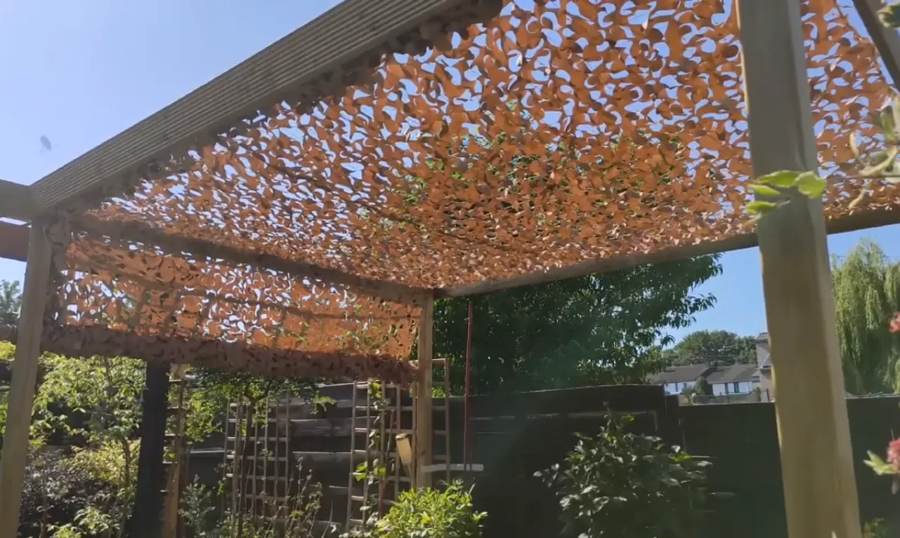 Filet de Camouflage Pergola – Shade & Style for Dubai Spaces