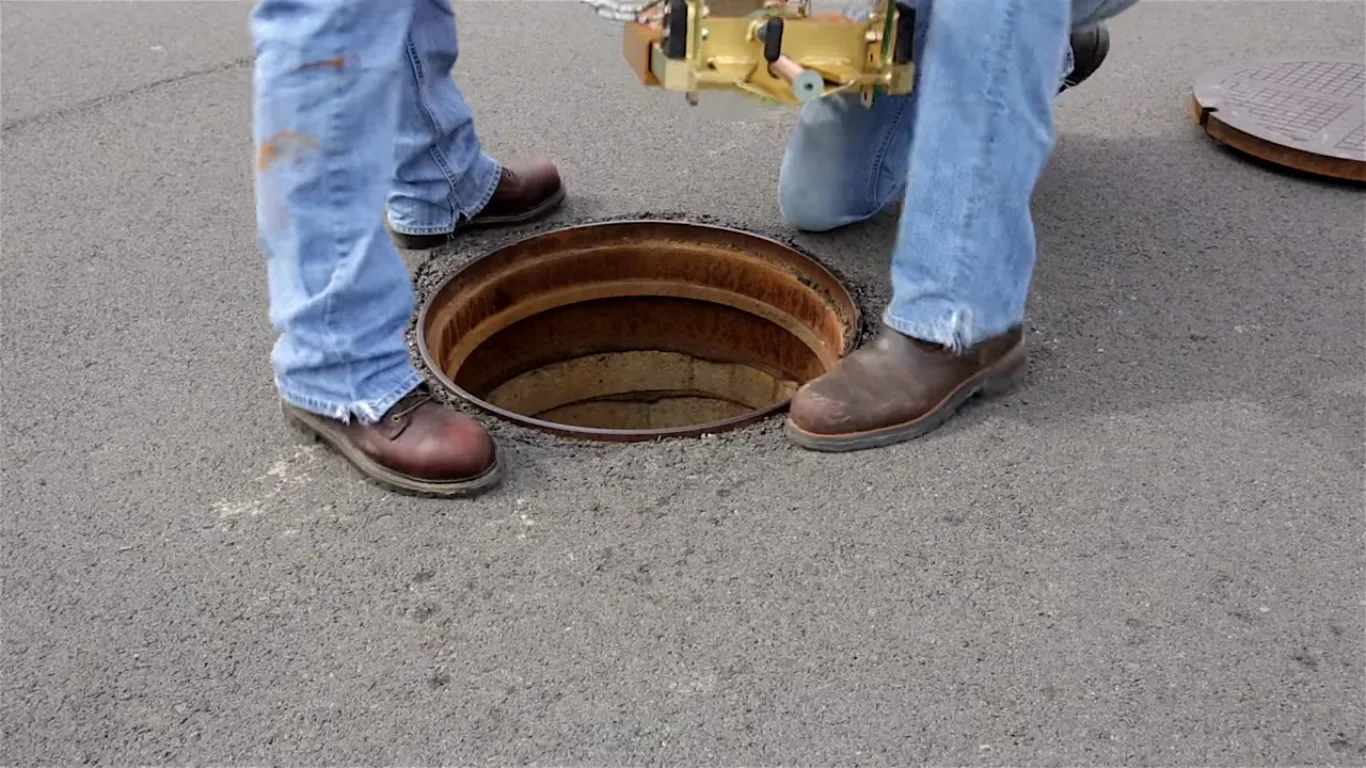 Fix Manhole Cover or Interlock First | A Guide for Dubai Homeowners and Businesses