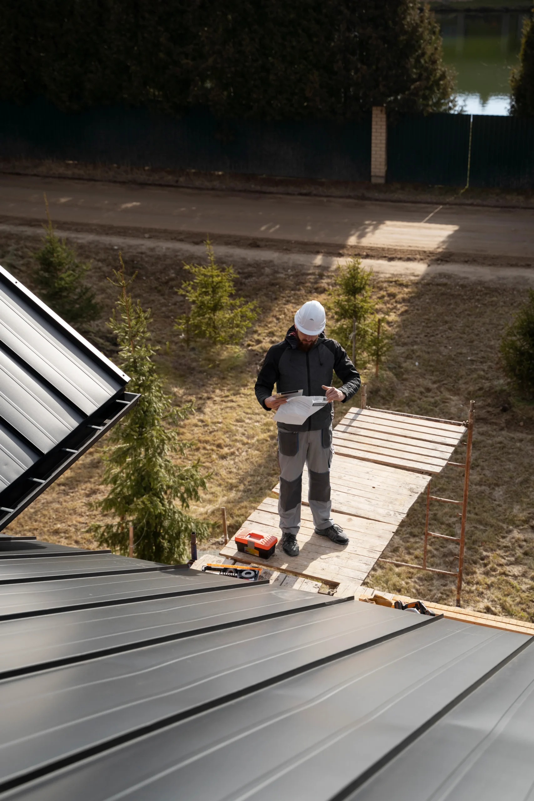 Deck Roof | A Homeowner's Guide to Style and Functionality